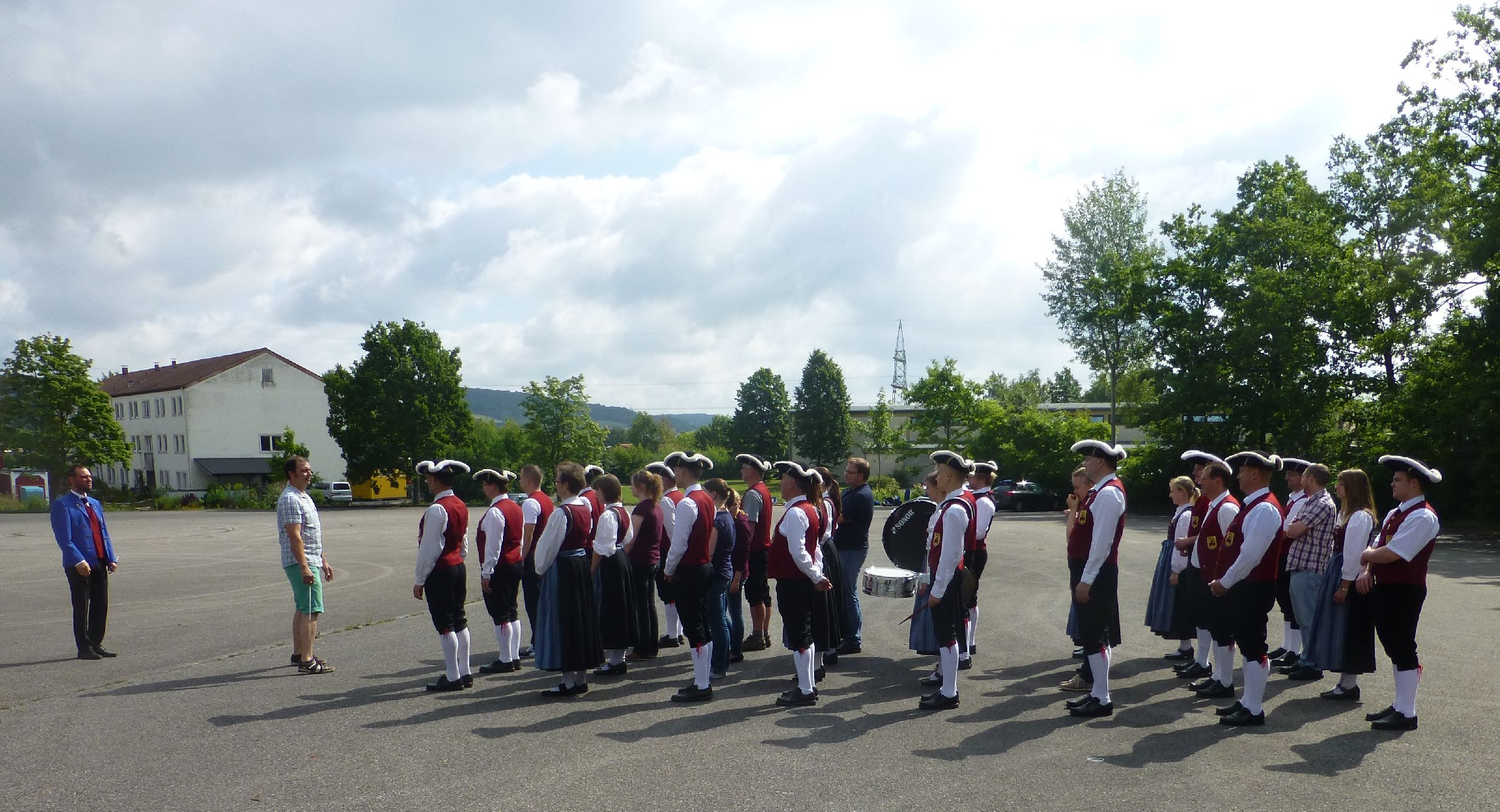 image001